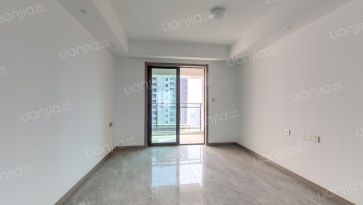 中法企业中心绿景香颂二手房实景图