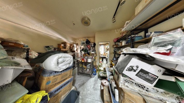 里面二手房实景图