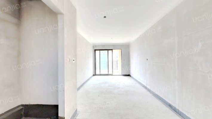 保利和府二手房实景图