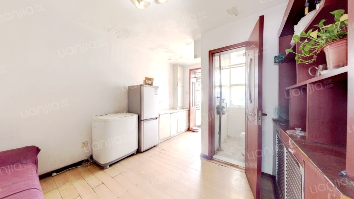 前卫里二手房实景图