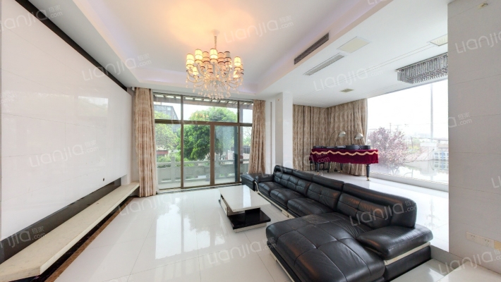 朗悦湾西区二手房实景图