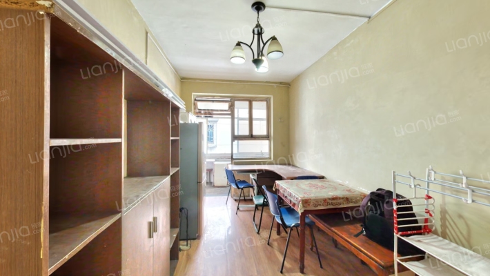 油篓街35号二手房实景图