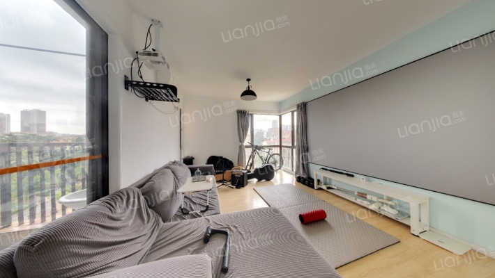 万科城一期二手房实景图