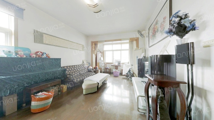 银聚园小区二手房实景图