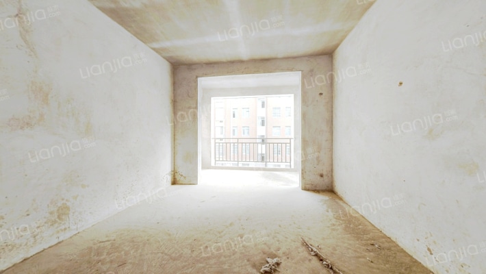 城市之间二手房实景图