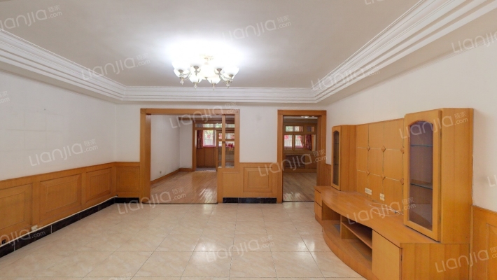 新疆路三号公寓二手房实景图