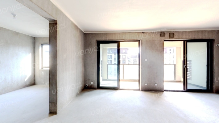 鸿翔仰山郡二手房实景图