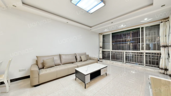 世锦公寓二手房实景图