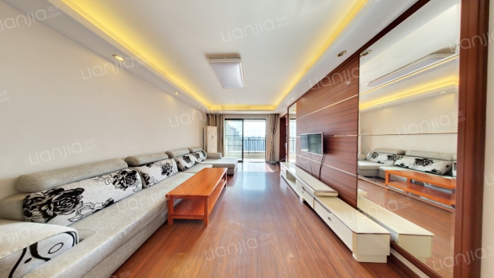 万科城三期二手房实景图