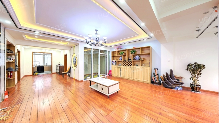 临江花园二手房实景图