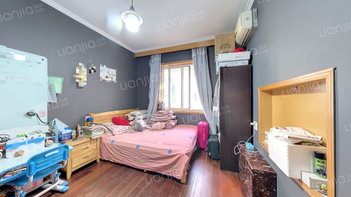 体育场路470号二手房实景图