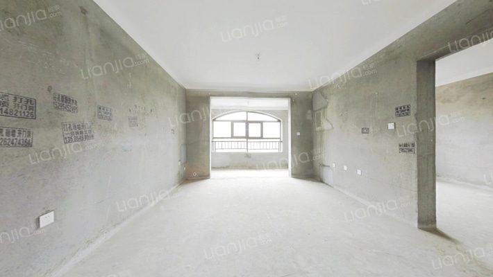 河畔春风二手房实景图