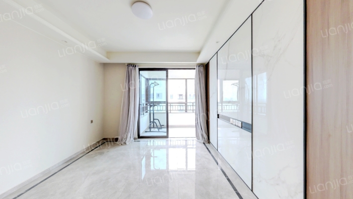 保利天际二手房实景图