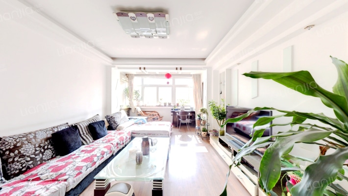 晶源小区二手房实景图