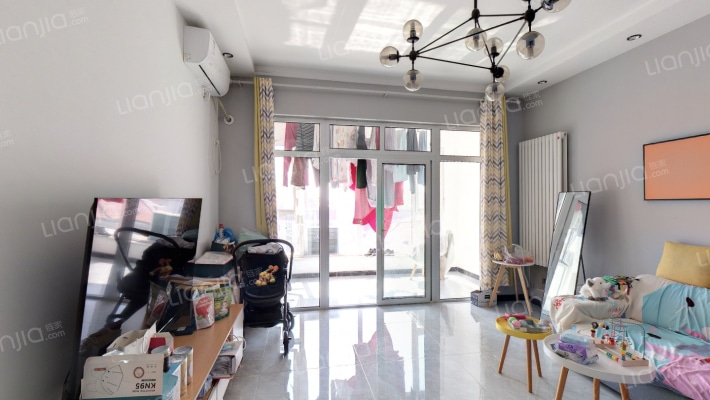 听海蓝珊二手房实景图