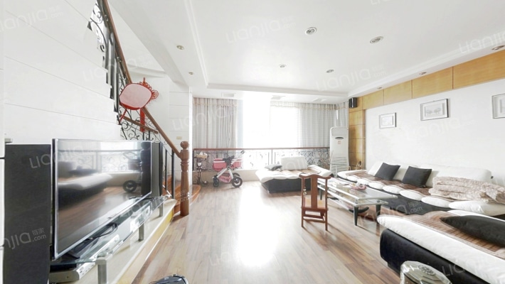 锦周路二手房实景图