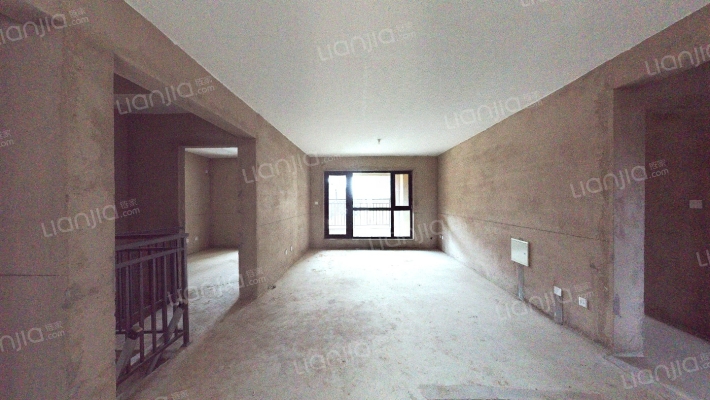 方大晴川里二手房实景图