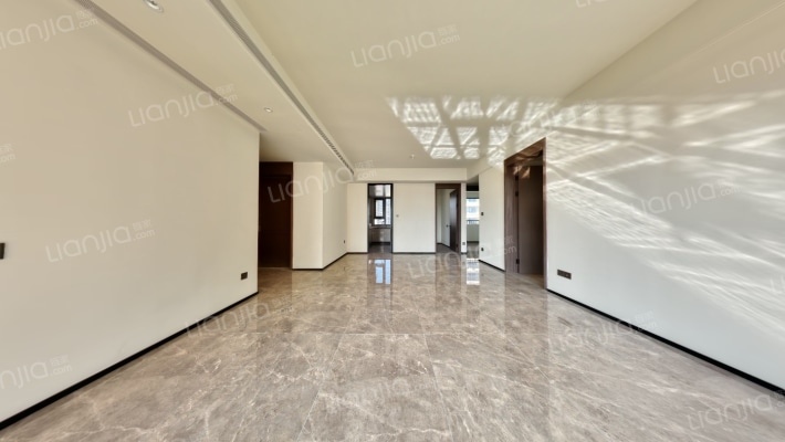 保利和悦云锦二期二手房实景图