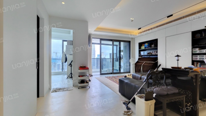 卓越前海壹号二手房实景图