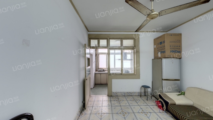 银河公寓二手房实景图