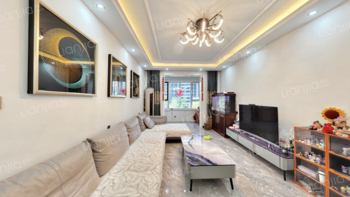 天泽佳苑二手房实景图