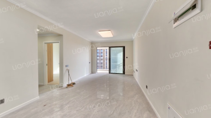 洺悦华府二手房实景图