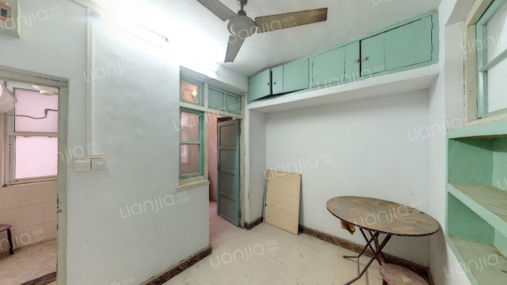 机床厂家属楼二手房实景图