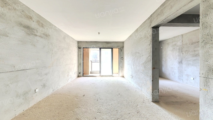 牧云溪谷四期云峯二手房实景图