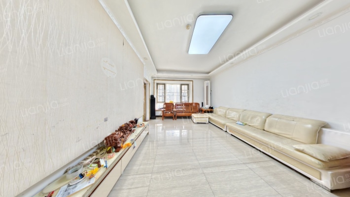 新翠雅苑二手房实景图