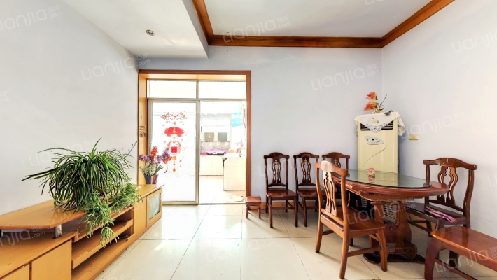 回收公司家属院二手房实景图