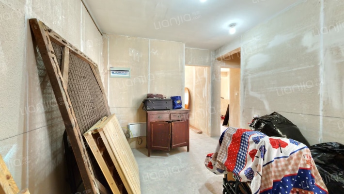 四季花苑二手房实景图