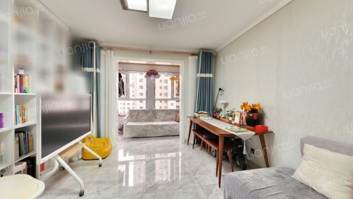 小米国际二手房实景图