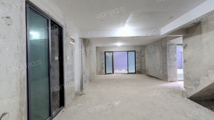 海伦国际二手房实景图