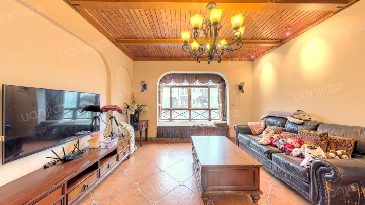 隆鑫花漾湖二手房实景图