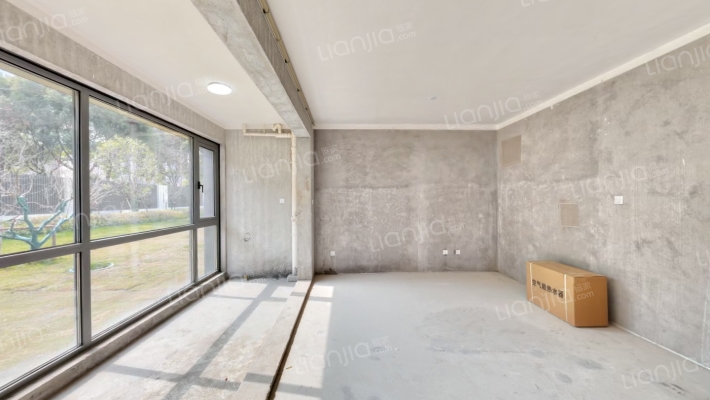 鸿翔天誉府二手房实景图