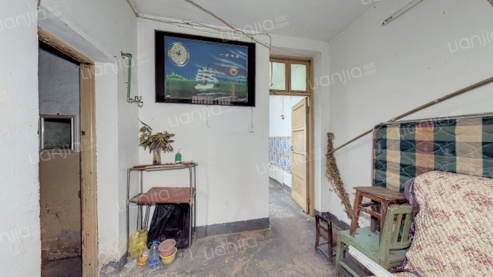 石桥墩还建楼二手房实景图