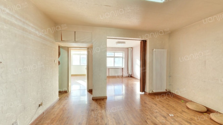 电大居民楼二手房实景图