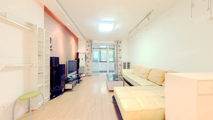 东润理想居D区二手房实景图