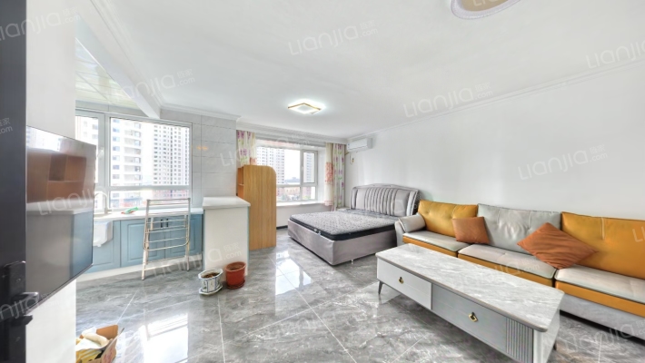 大连海湾城五期二手房实景图