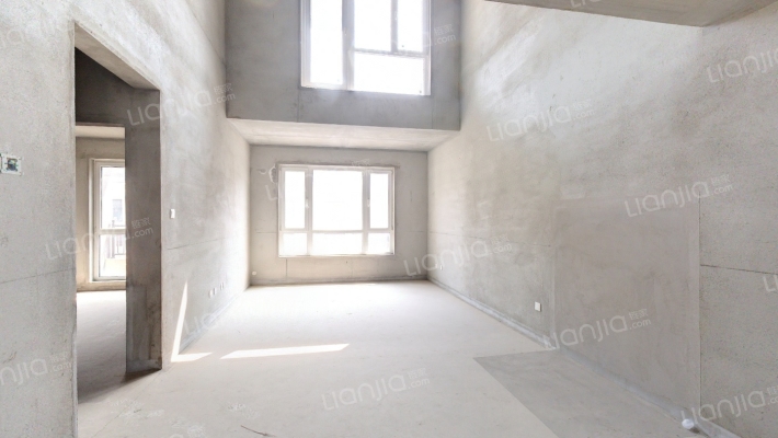 世茂国风龙院一期二手房实景图