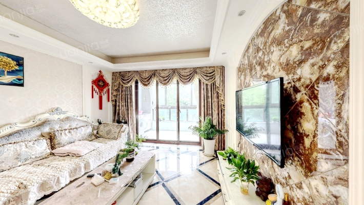 龙湫湾紫轩二手房实景图