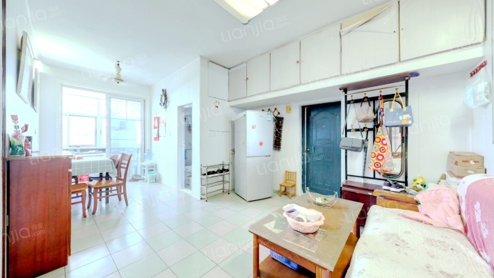 安装公司宿舍二手房实景图