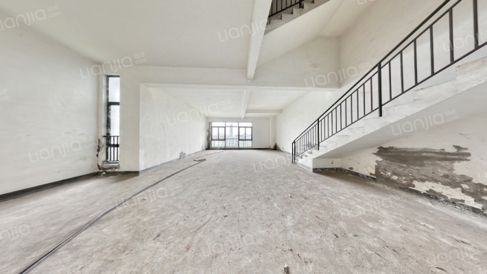 协信阿卡迪亚江域27峰二手房实景图