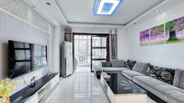 玖隆钱江观邸二手房实景图