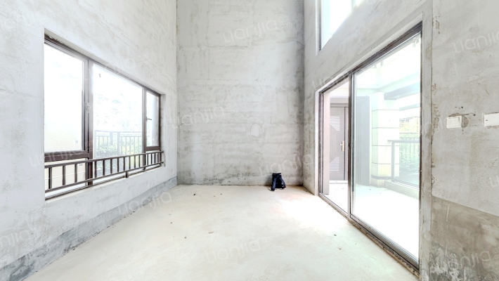 梧桐湖国际社区·半岛公园二手房实景图