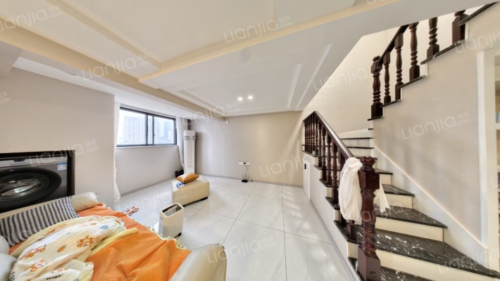 鲁能九龙花园二手房实景图