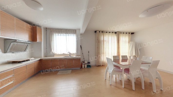 嘉日华庭二手房实景图