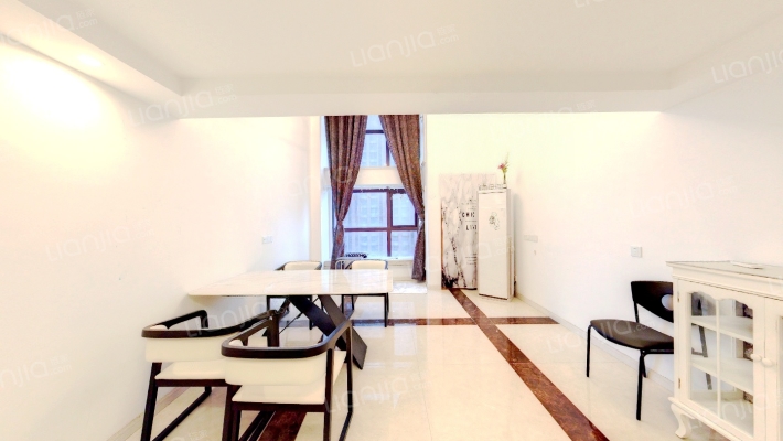 恒隆国际二手房实景图