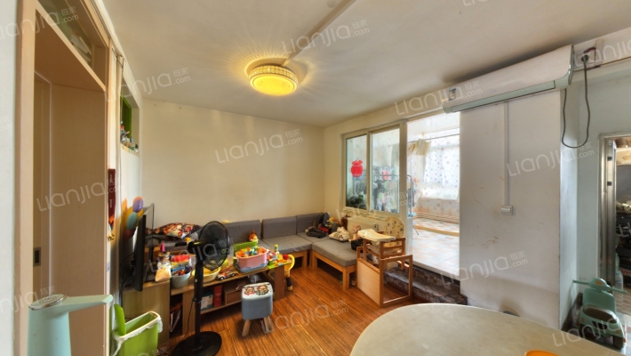 建国小经一路二手房实景图