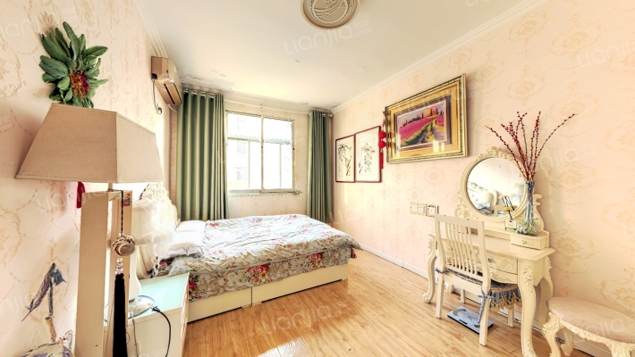 凤凰台三街小区二手房实景图